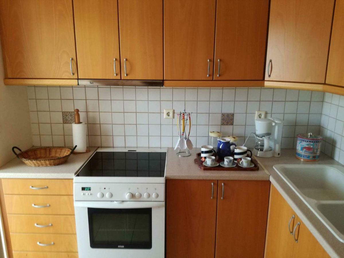 Villa Seabreeze Лоутраки Экстерьер фото